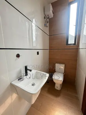 5 Bedroom Fully Detached Duplex