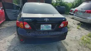 Toyota Corolla LE 4dr Sedan (1.8L 4 cyl 4A) 2009 Black