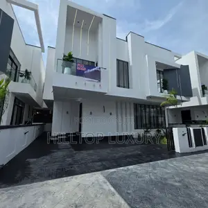 5bdrm Duplex in Chevron for sale