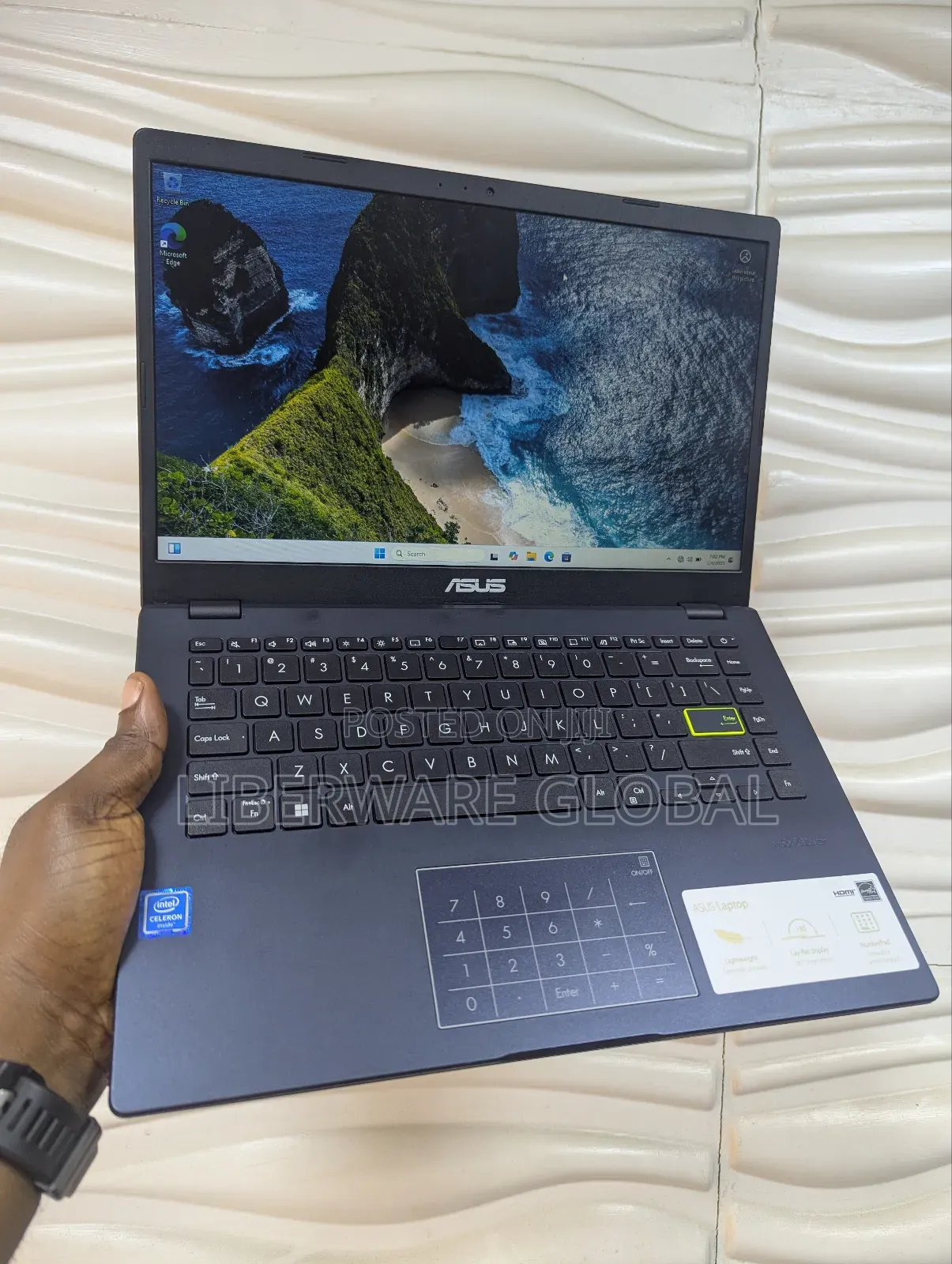 Laptop Asus Vivobook E410M 4GB Intel eMMC 60GB