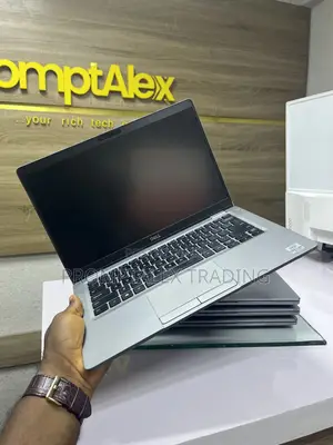 Laptop Dell Latitude 5310 16GB Intel Core i7 SSD 512GB