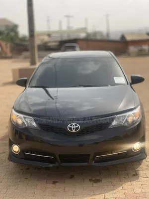 Toyota Camry SE 4dr Sedan (2.5L 4cyl 6A) 2013 Black