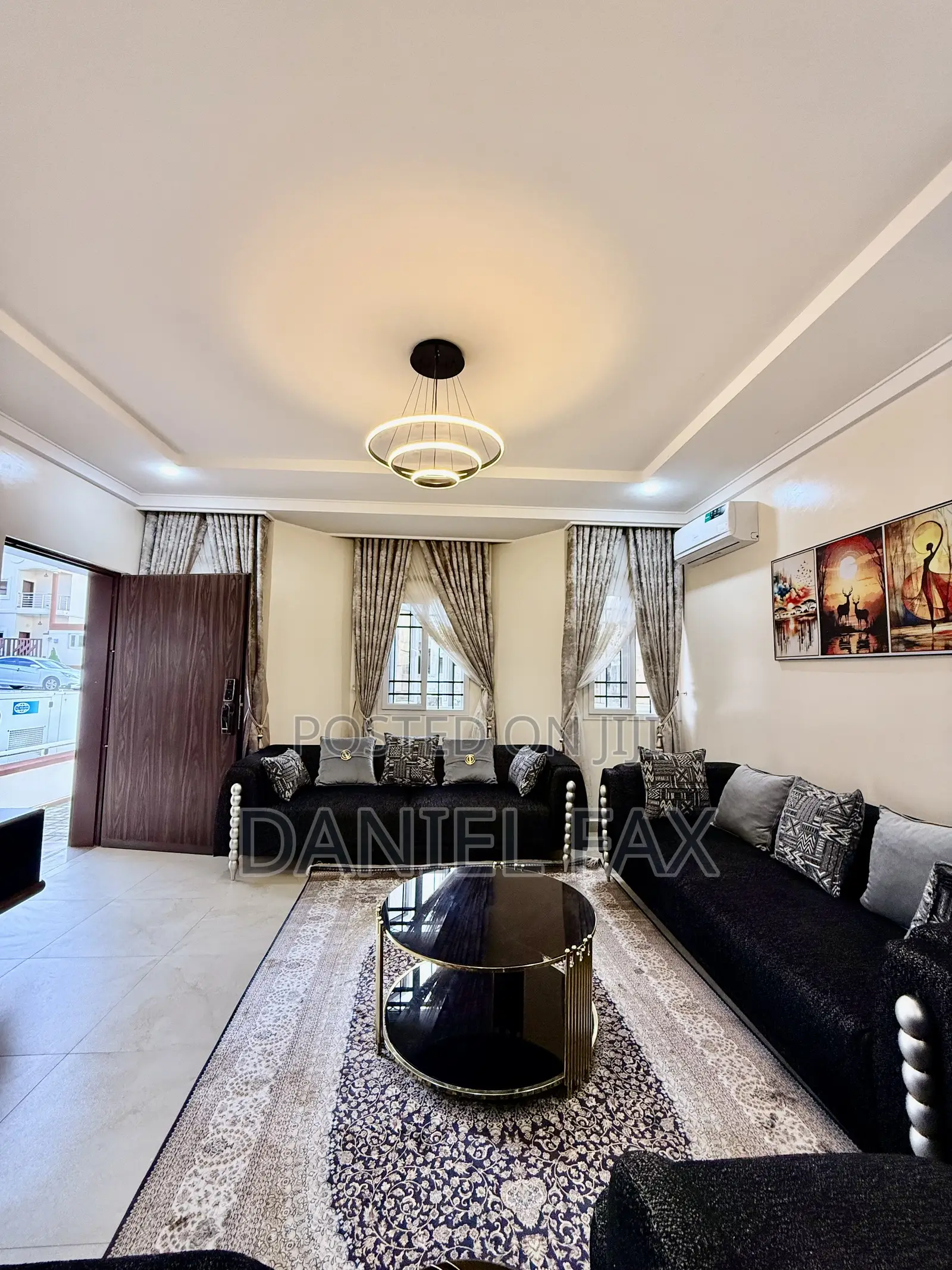 Luxury Classics 4 Bedroom Apartment