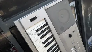 Yamaha Dgx220 Digital Keyboard/Piano