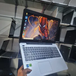Laptop Asus FX53 8GB Intel Core i5 SSHD (Hybrid) 500GB