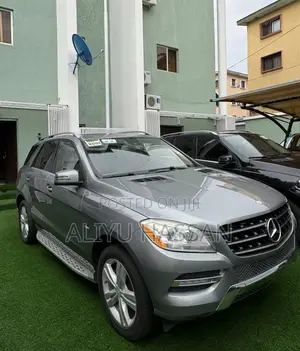 Mercedes-Benz M Class 2012 Gray
