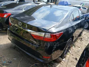 Lexus ES 2018 Black