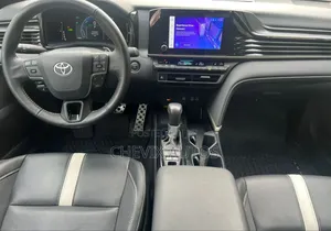 Toyota Camry SE AWD 2026 White