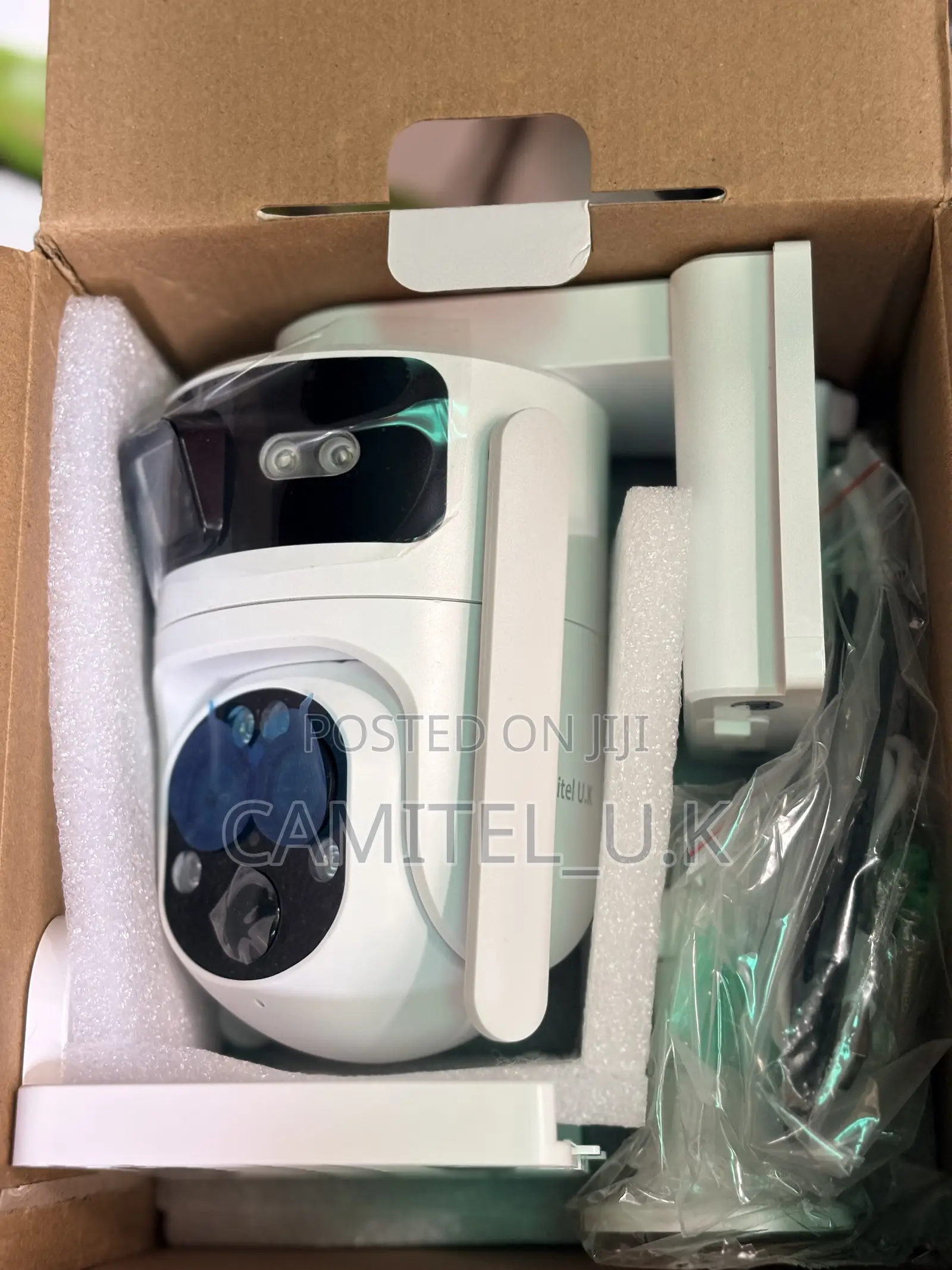 Ubox Ai Solar Dual Lens Mini Battery PTZ Camera