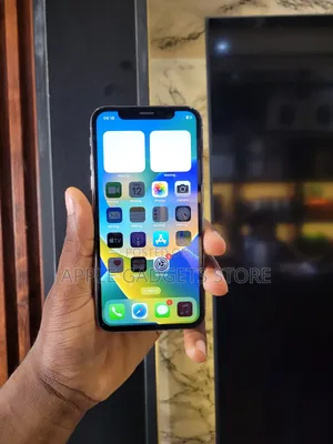 Apple iPhone X 64 GB White