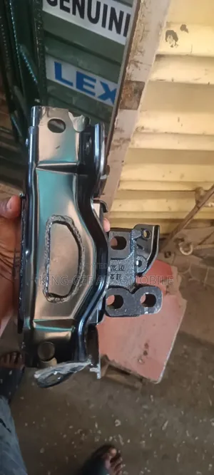 Gear Engine Seat Toyota Corolla 2020-2025