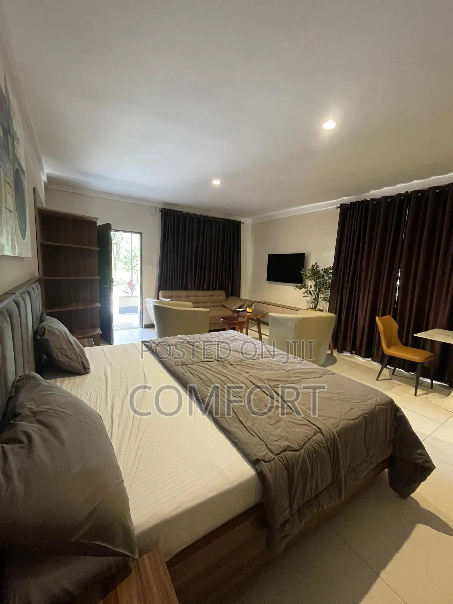 Executive Studio Apartment in Lifecamp