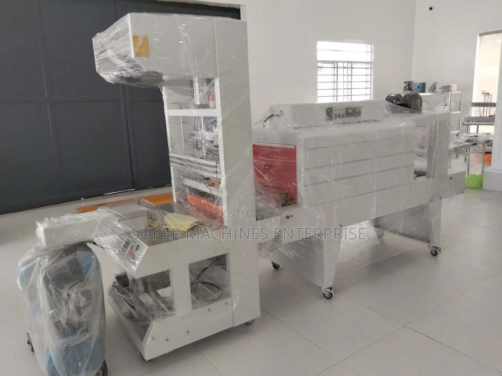 Shrink Wrapping Machine