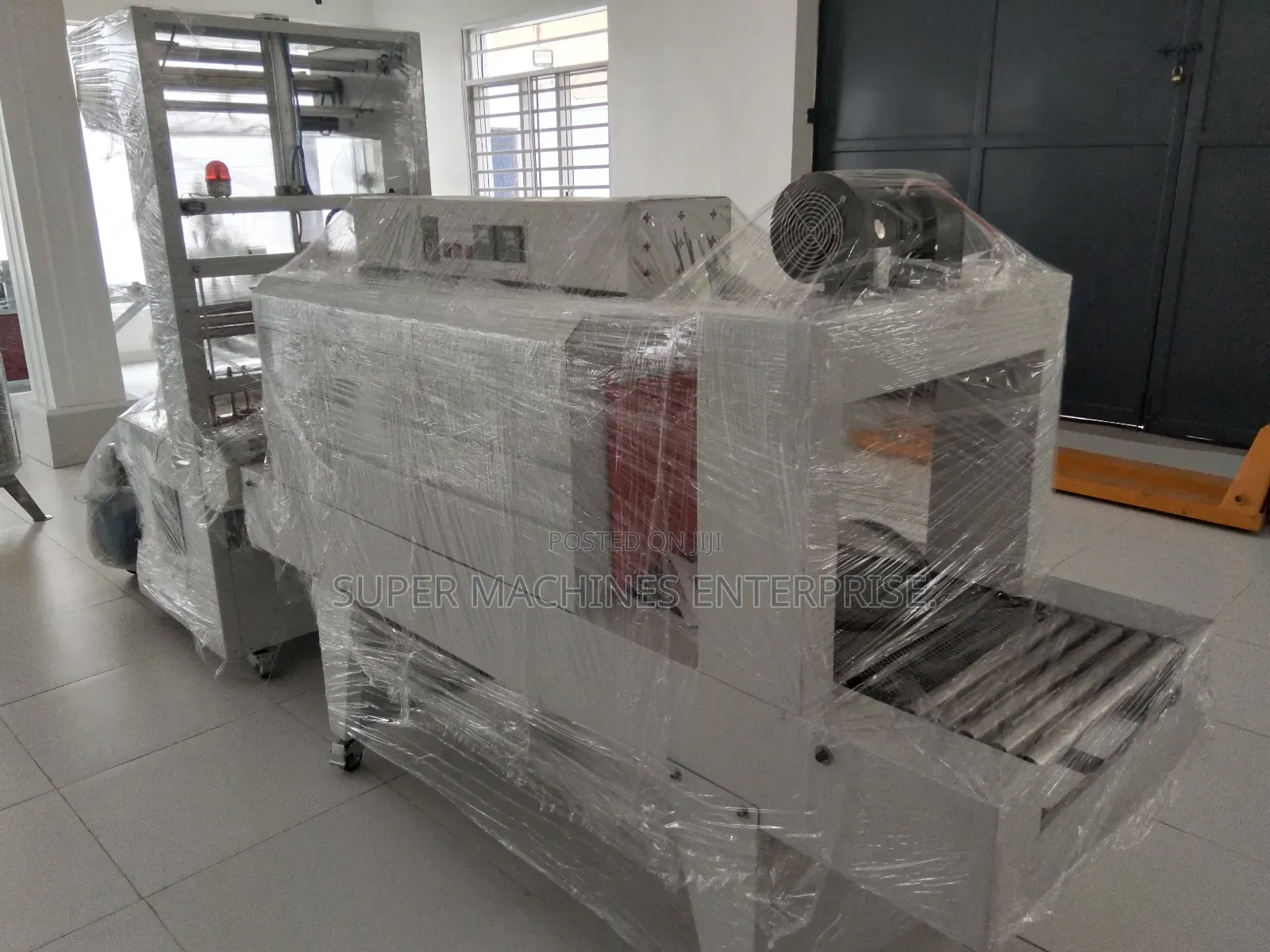 Shrink Wrapping Machine