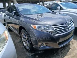 Toyota Venza AWD 2010 Gray