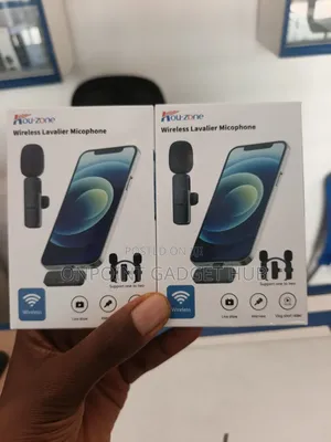 Dual Wireless Microphone Lapel With Fur