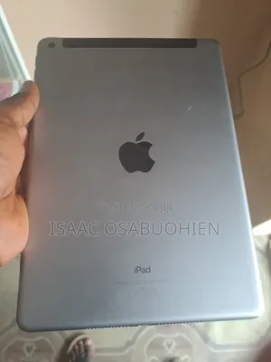 Apple iPad 9.7 128 GB Black