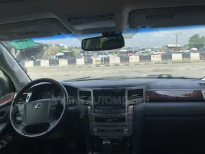 Lexus LX 570 AWD 2016 Black