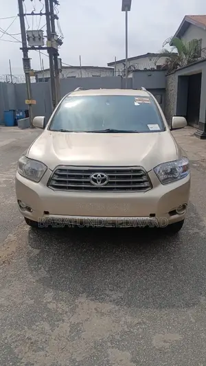 Toyota Highlander 2009 Gold