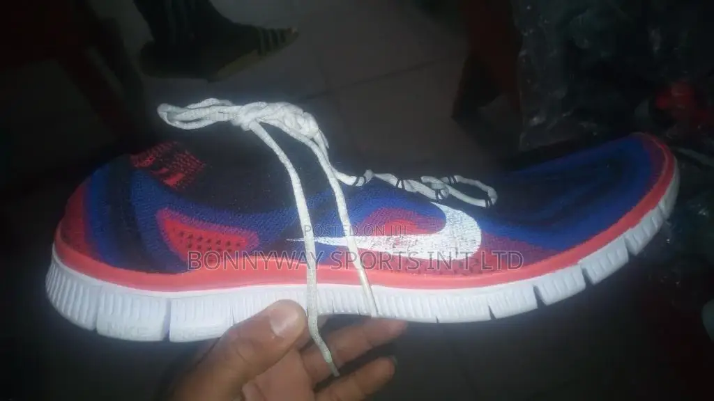 Jugging Sports Canvas