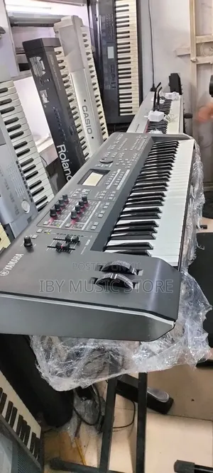 Yamaha Mox6