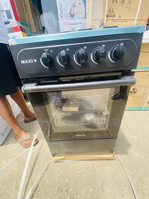Maxi 50x50 Free Standing All Gas