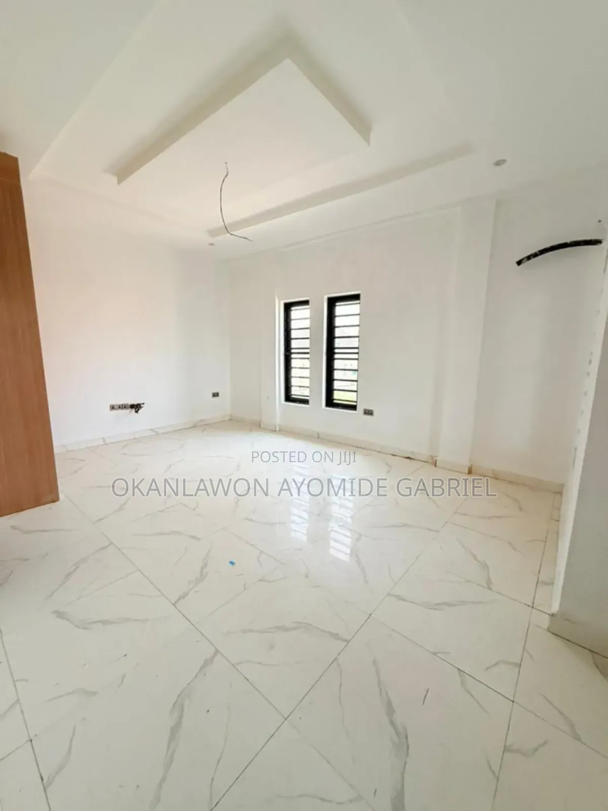 5bdrm Duplex in Bode Thomas for sale