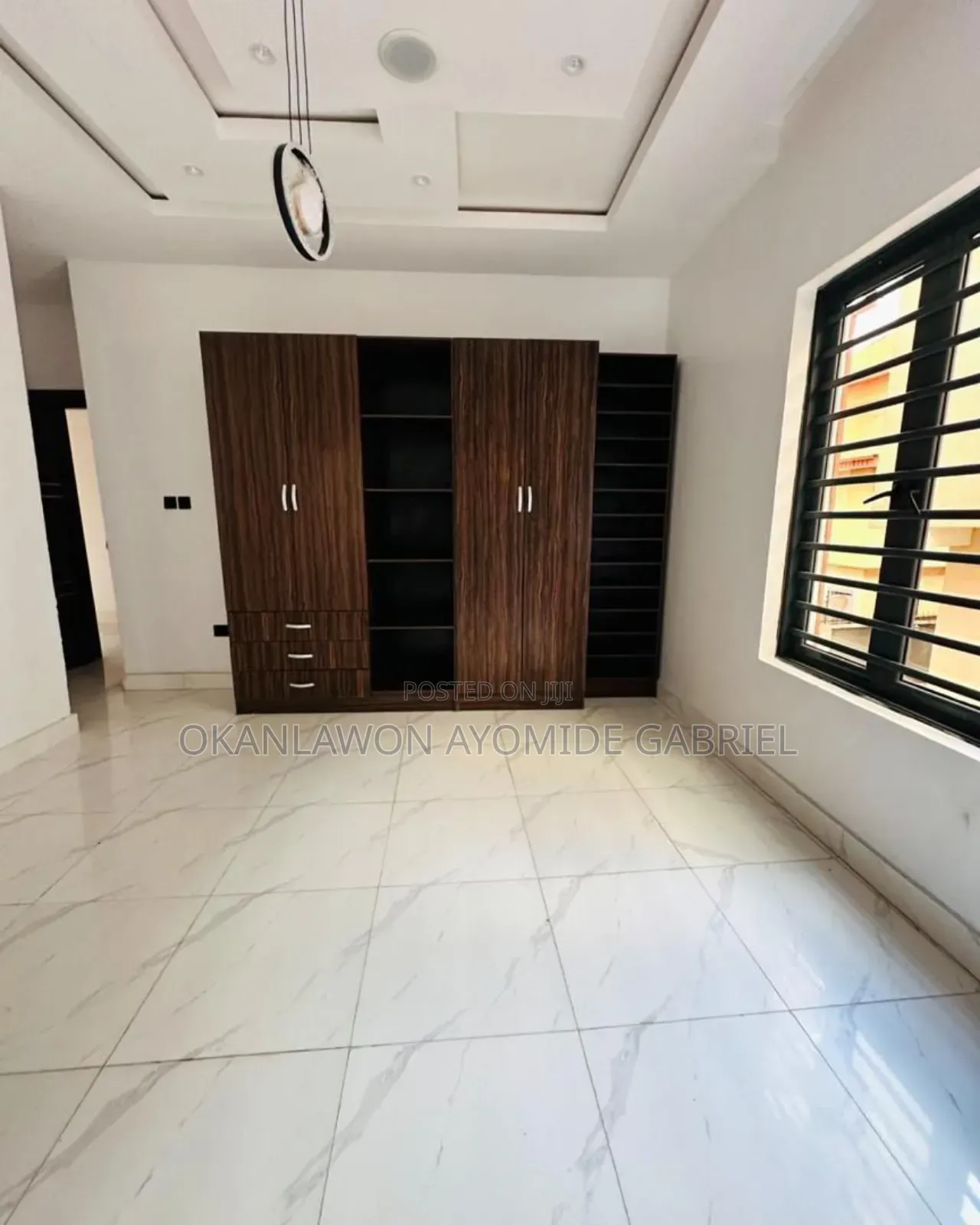 5bdrm Duplex in Bode Thomas for sale
