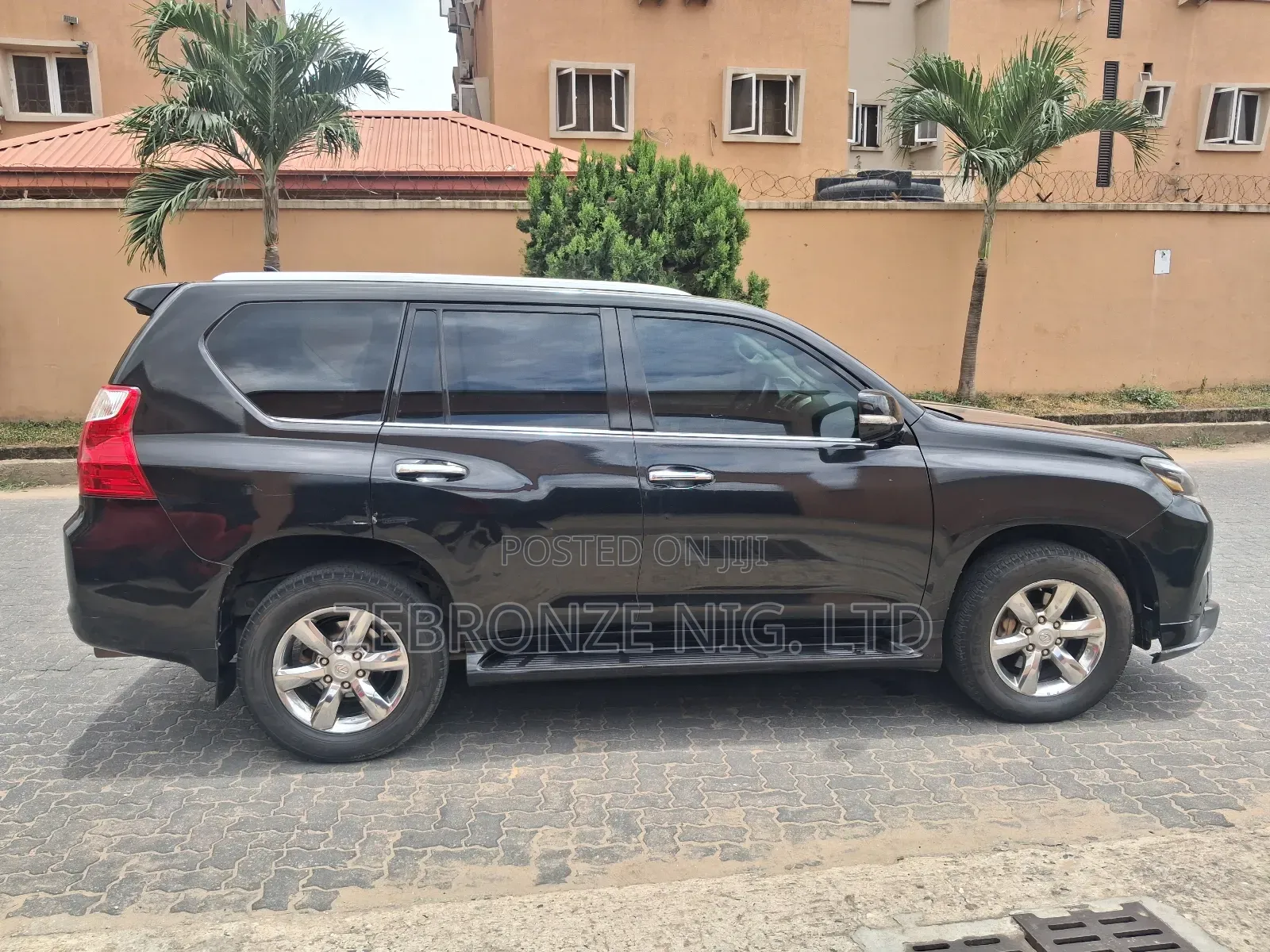 Lexus GX 460 2011 Black