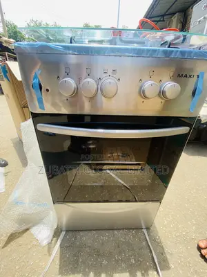 Maxi Freestanding 50x50 3gas and Electric