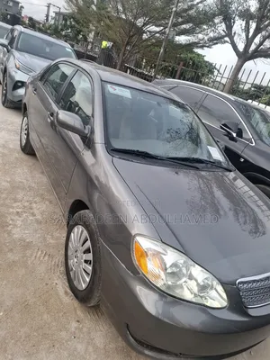 Toyota Corolla LE 2005 Silver