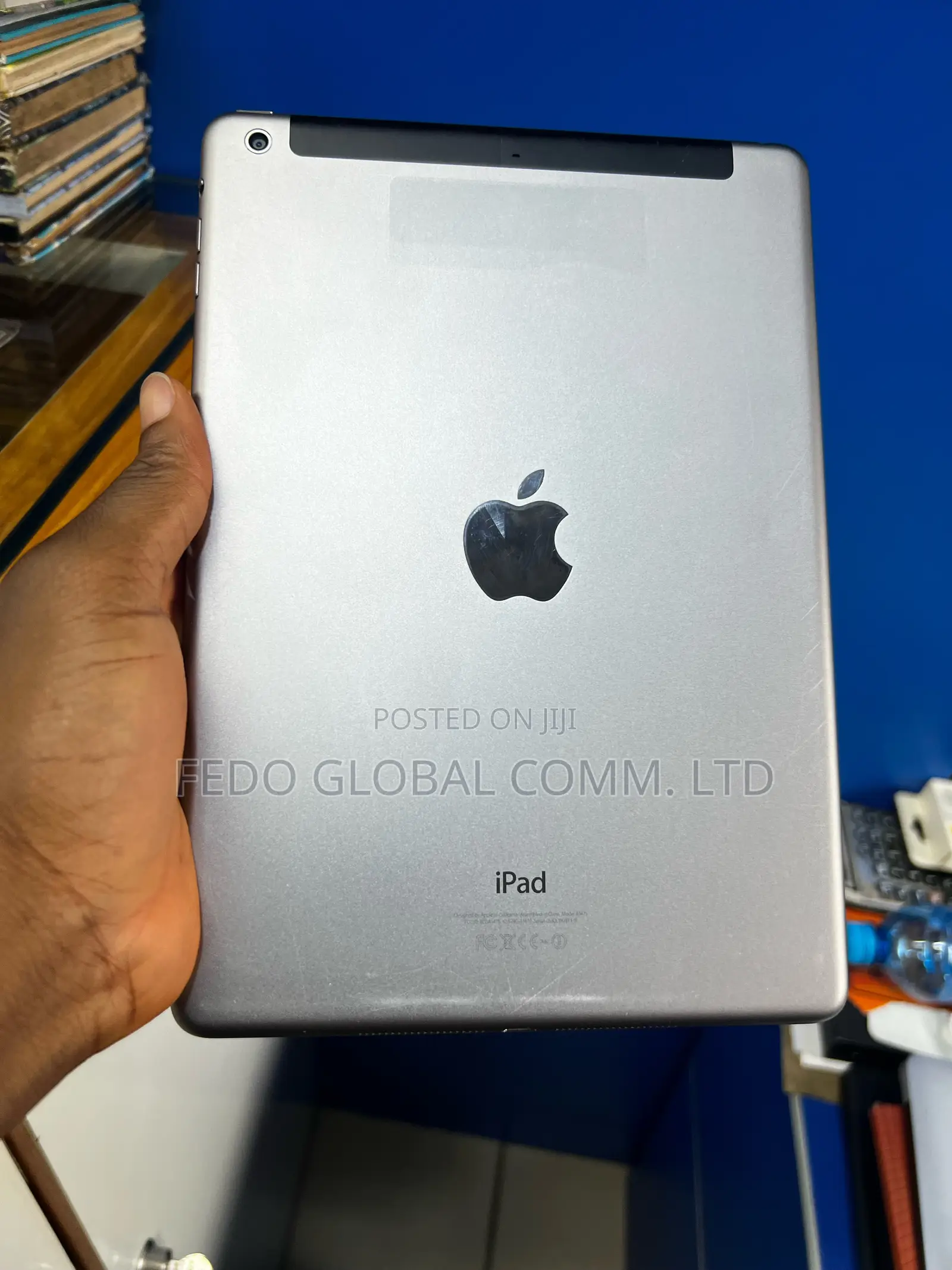 Apple iPad Air 32 GB Gray