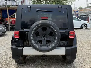 Jeep Wrangler Unlimited Sahara 2012 Black