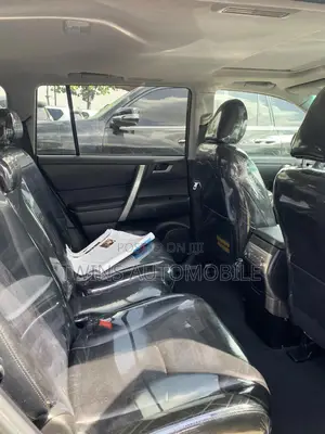 Toyota Highlander Limited 3.5l 4WD 2013 Burgundy