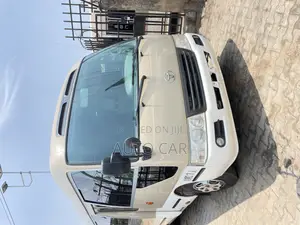 Toyota Coaster 2013 Gold