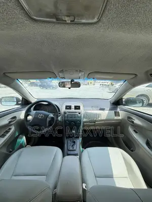 Toyota Corolla 2011 Silver