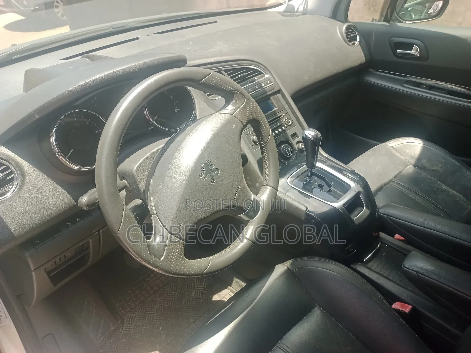 Peugeot 5008 2010 Silver