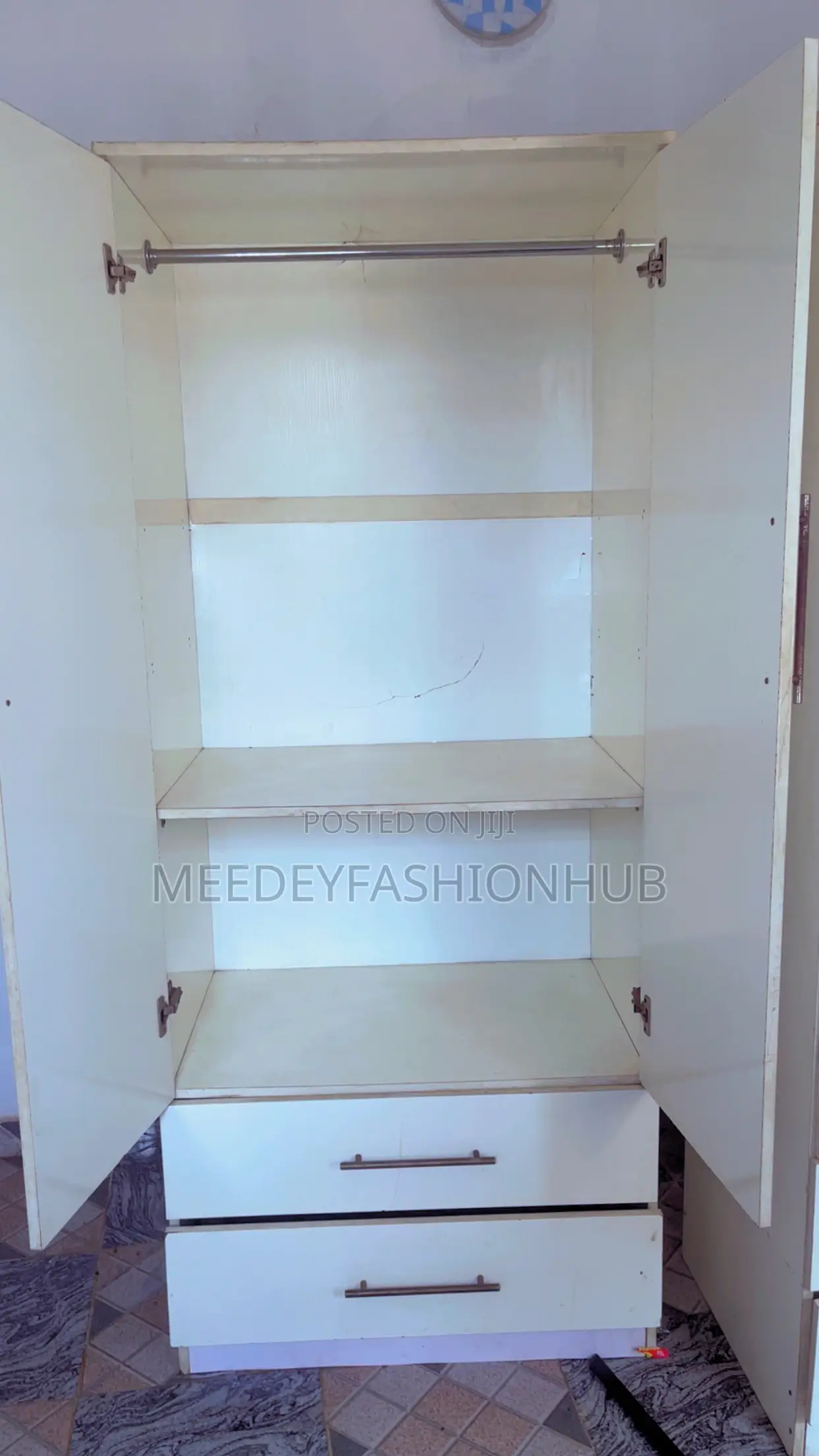 Wardrobe (Mdf)