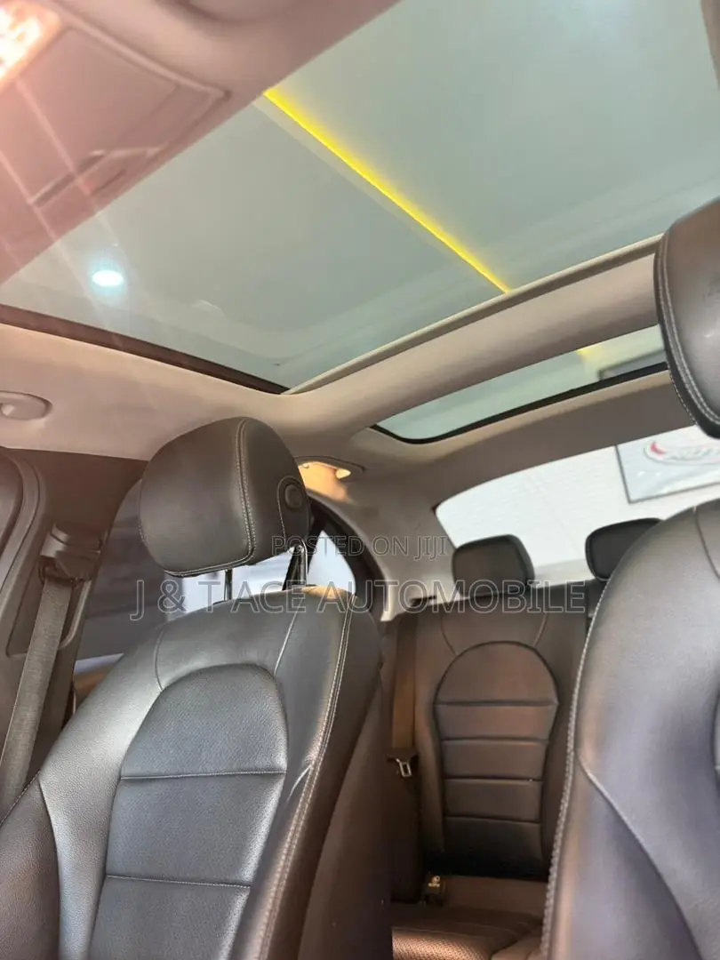 Mercedes-Benz C300 2016 Silver