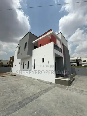 4 Bedroom Duplex With Boys Quater0
