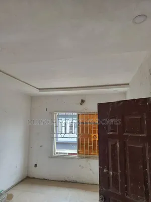 3bdrm Duplex in Adeniyi Jones for rent