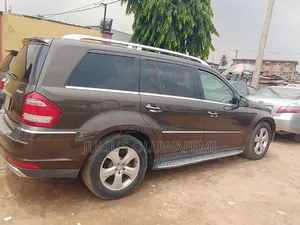 Mercedes-Benz GL-Class 2012 Gold