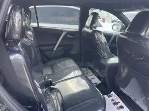 Toyota RAV4 SE AWD (2.5L 4cyl 6A) 2016 Black