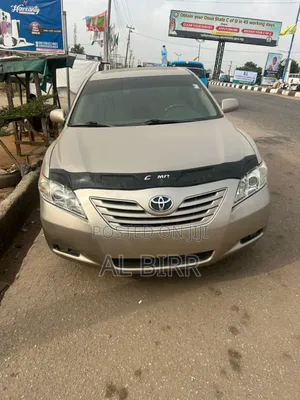 Toyota Camry XLE 4dr Sedan (2.4L 4cyl 5A) 2007 Gold