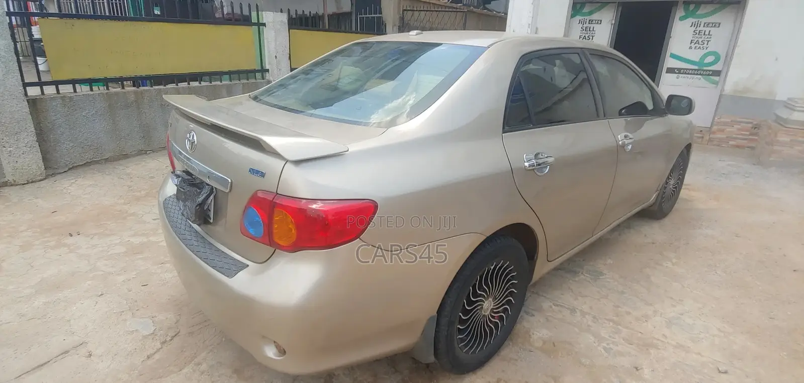 Toyota Corolla 2009 Gray