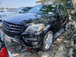 Mercedes-Benz M Class ML350 4MATIC 4dr SUV AWD (3.5L 6cyl 7A) 2015