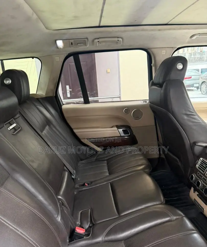 Land Rover Range Rover Vogue 2014 Black