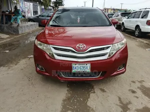 Toyota Venza 2010 Red