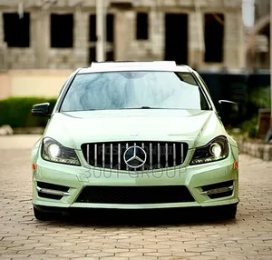 Mercedes-Benz C300 2013 Black