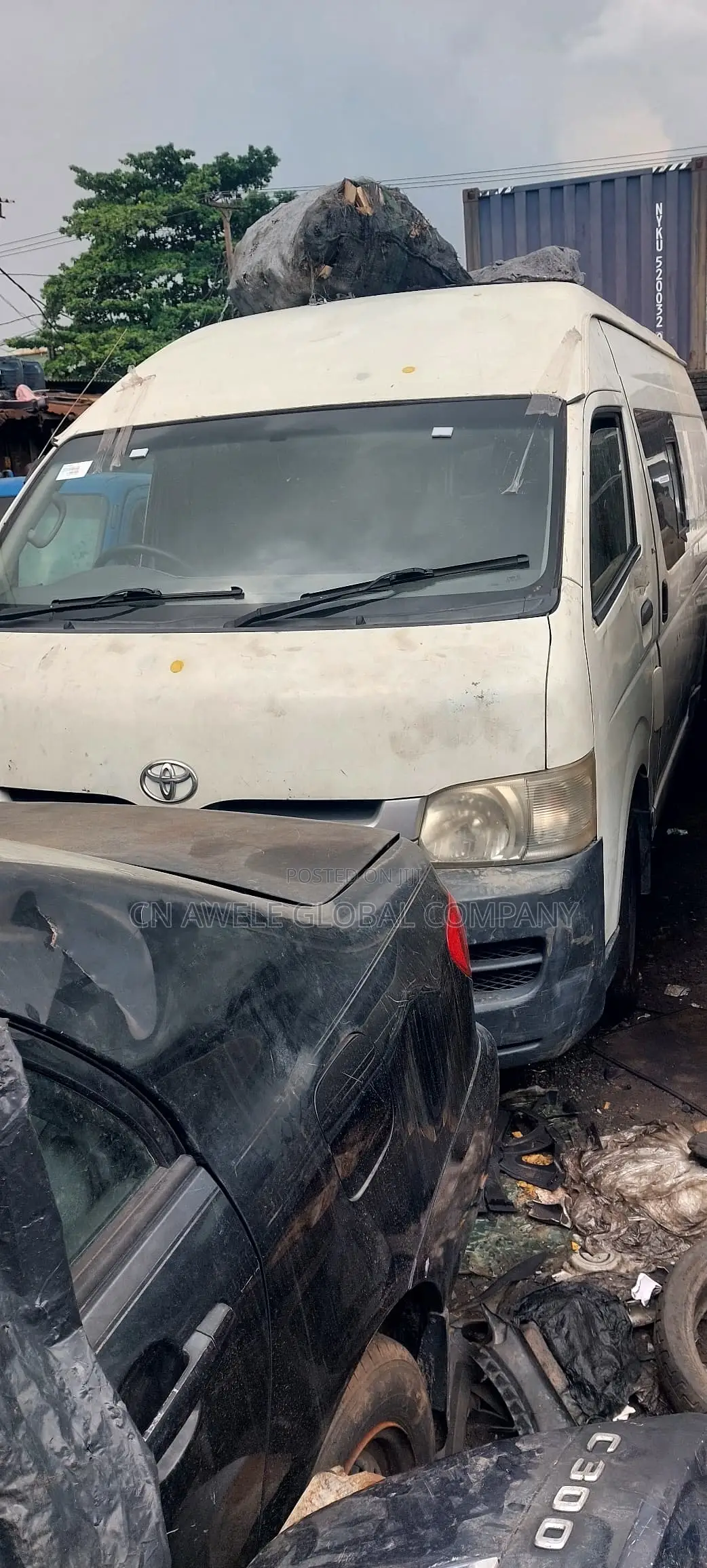 Toyota HiAce 2012 White